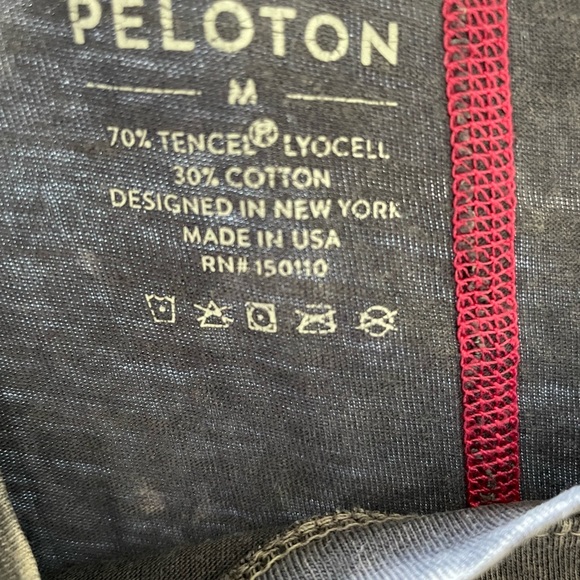 Peloton Workout Tank Top Size Medium - Picture 6 of 6